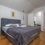 Apartment Slamic *